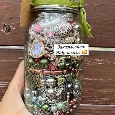 сундук резной: Декоративная банка-органайзер для украшений в стиле handmade — 1