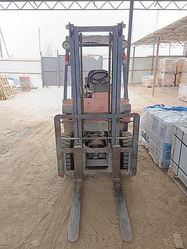 гигант 609д: Погрузчик, Nissan, Колесный, Вилочный — 4