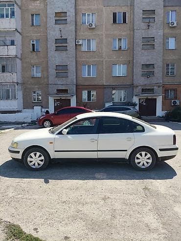 sequoia 2010: Volkswagen Passat: 1997 г., 1.6 л, Механика, Седан — 5