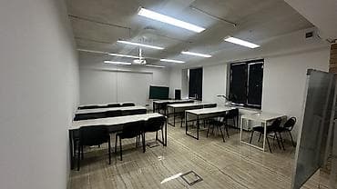 Кабинет Для тренингов В бизнес центре, 30 м², Промежуточный этаж, Долгосрочно, С оборудованием