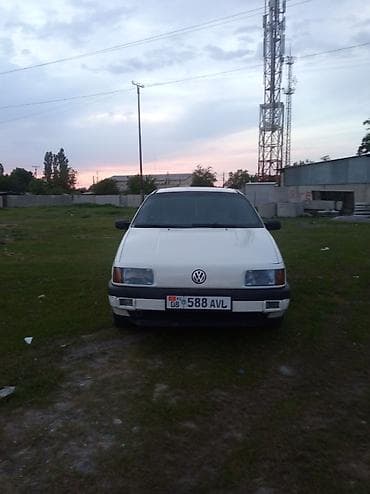 Volkswagen: Volkswagen Passat: 1989 г., 1.8 л, Механика, Бензин, Седан — 2