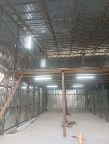 Складское помещение с антресолью (металлокаркас) - Просторный ангар