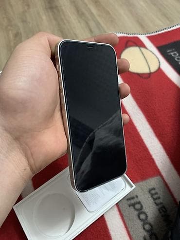 видое камера: IPhone 12, Белый — 8