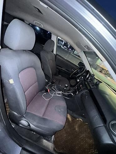 mazda 6 2003: Mazda 3: 2005 г., 1.3 л, Механика, Бензин, Хэтчбэк — 5