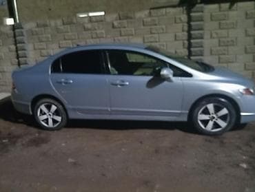 Транспорт: Honda Civic: 2006 г., 1.3 л, Автомат, Бензин, Седан — 3