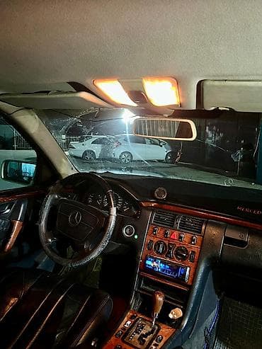 e53 4 8: Mercedes-Benz E-Class: 1998 г., 2.4 л, Автомат, Бензин, Седан — 8