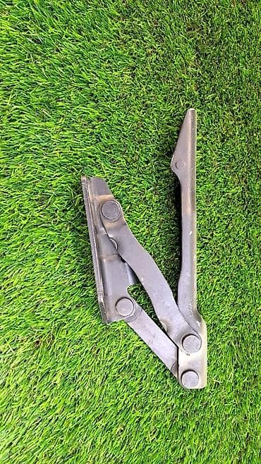 x5 e53: Петля капота L Е60 008 727 Год 2004 В отличном состоянии, очень — 4