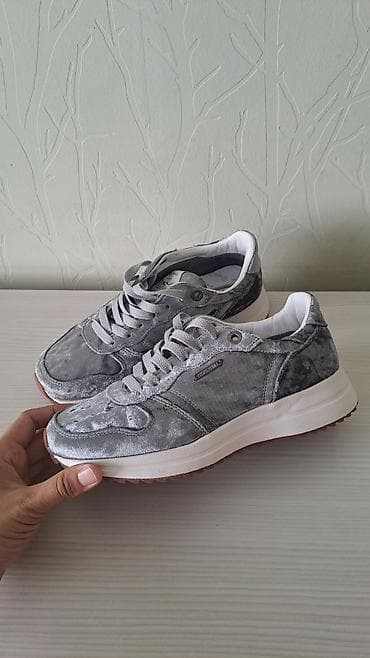 nike react: Бархатные Кроссовки Pepe Jeans London
размер 37 — 5