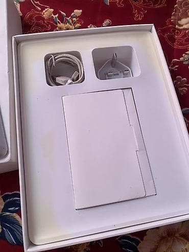 бу рации: Планшет, Apple, память 16 ГБ, 9" - 10", Wi-Fi, Б/у, Классический цвет - Серебристый — 6