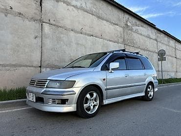 golf 4 2 3: Mitsubishi Space Wagon: 2000 г., 2.4 л, Ручные, Бензин, Универсал — 4