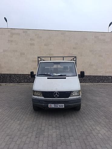 легкие коммерческие грузовики: Грузовик, Mercedes-Benz, Стандарт — 6