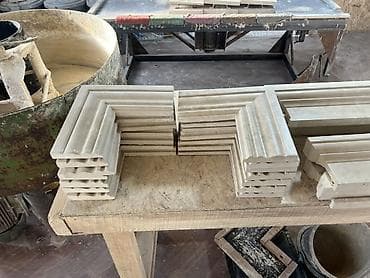 витринные вешалки: Лепные элементы из архитектурного гипса (порталы/наличники для дверей — 3