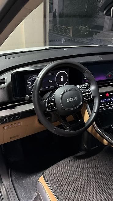 Kia Carnival: 2023 г., 3.5 л, Робот, Бензин, Вэн/Минивэн — 1