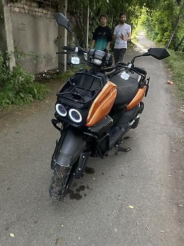 глушилка gps: Скутер/макси-скутер с ADV-стилистикой и дополнительным светом — 4