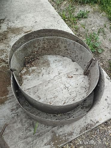 Продам металлическую форму (опалубку) для заливки ЖБИ колец. Б/у