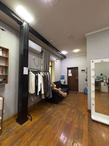 продаю 2х ком кв бишкеке без ремонта токтогул ткрусбекова: Продаю Офис 75 м², С ремонтом, Без мебели, Административное здание, 1 этаж — 5