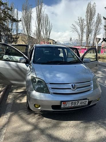 Продажа авто: Toyota Ist: 2003 г., 1.5 л, Автомат, Бензин, Хэтчбэк — 1