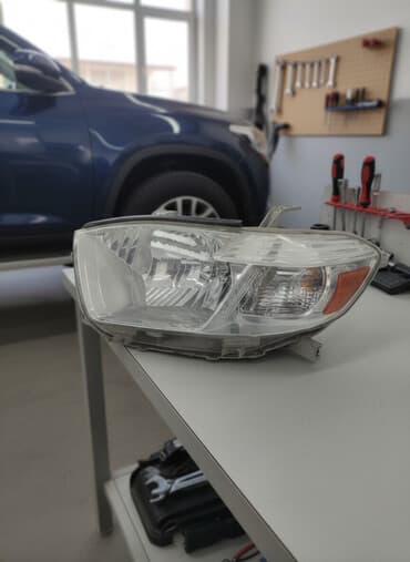 запчасти на тойота хайлендер: Передняя левая фара Toyota 2008 г., Б/у, Оригинал, Япония — 2