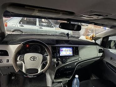 ижара авто: Toyota Sienna: 2014 г., 3.5 л, Автомат, Газ, Вэн/Минивэн — 7