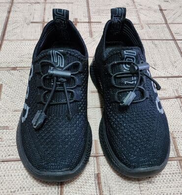 детская обувь карабалта: Кросовки детские чёрные (иззики). Практически новые, одевали на — 1