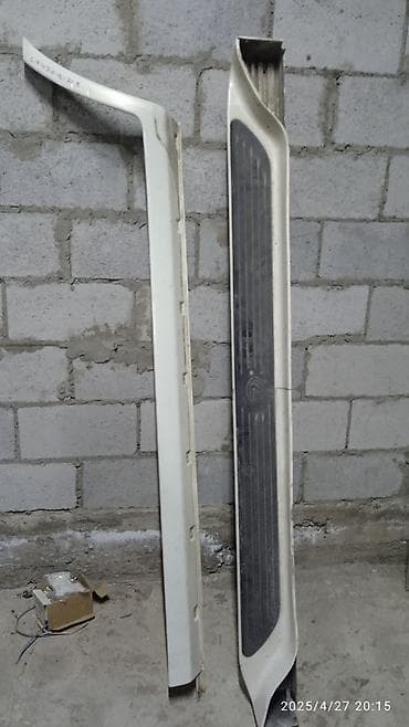 Рулевая часть: Наружные накладки порогов Lexus, Оригинал — 4