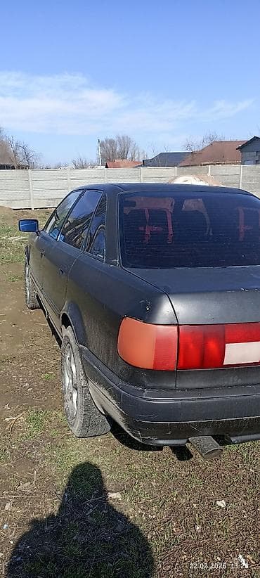 бмв е 318: Audi 80: 1992 г., 2.3 л, Механика, Бензин, Седан — 4