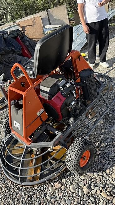 Виброполировочная машина для бетона (затирочная машина) с посадочным