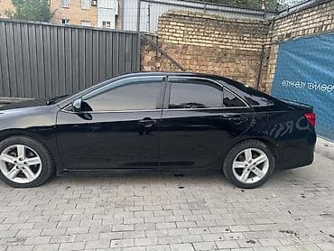 corolla 2004: Toyota Camry: 2013 г., Автомат, Седан — 2