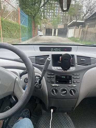 corolla s: Toyota Prius: 2002 г., 1.5 л, Автомат, Гибрид, Седан — 4