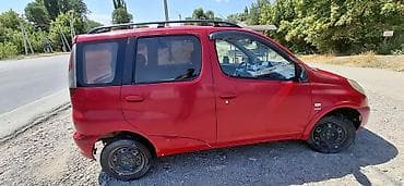 мини вен бензин газ обмен вариант: Toyota Funcargo: 2000 г., Бензин, Минивэн — 3