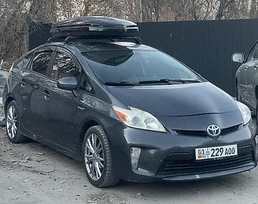 tesla model 3: Toyota Prius: 2013 г., 1.8 л, Вариатор, Гибрид, Хэтчбэк — 3