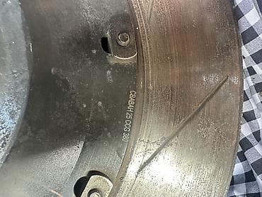 гидравлический тормоз: Тормозной комплект Brembo (передняя ось) Состав: - 2 передних — 6