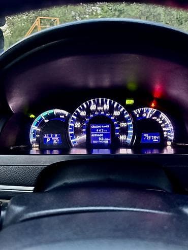 оригинальные: Toyota Camry: 2012 г., Гибрид, Седан — 6