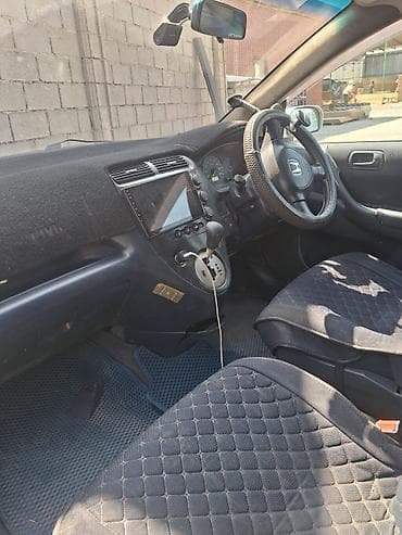 Продажа авто: Honda Civic: 2001 г., 1.5 л, Автомат, Бензин, Хэтчбэк — 2