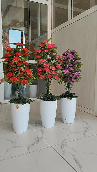 Искусственные цветочные композиции в кашпо - Большие напольные