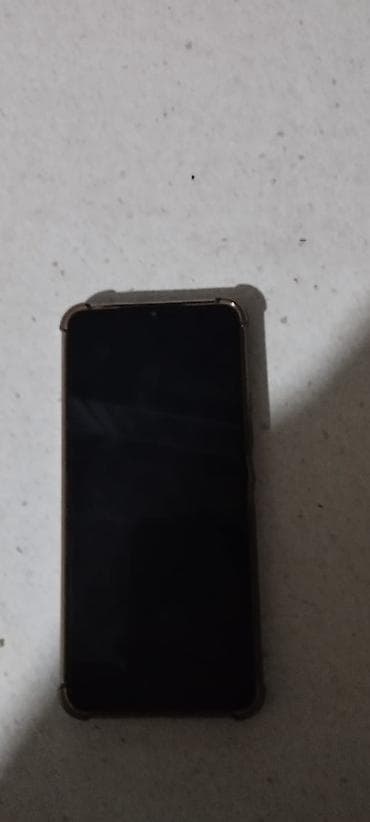 Смартфон с сенсорным экраном - Диагональ экрана около 6" (безрамочный