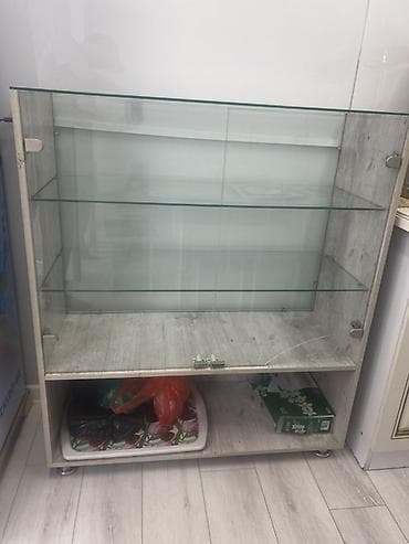 Соода жабдуулары: Витрина Идиштер үчүн, Дөңгөлөктүү, 115 см * 125 см * 42 см — 1