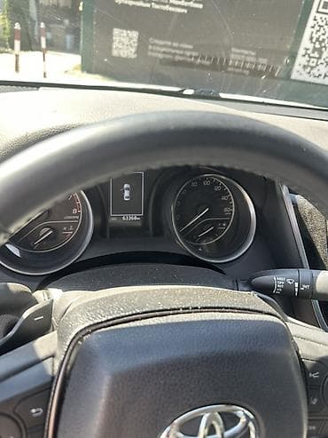 Toyota Camry: 2021 г., 2.5 л, Автомат, Бензин, Седан — 6