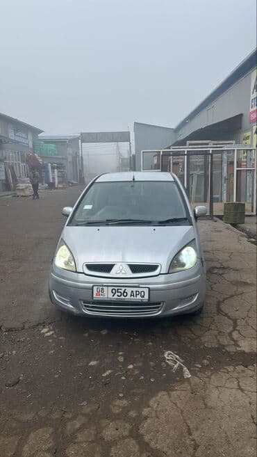 колв 3: Mitsubishi Colt: 2003 г., Хэтчбэк — 7