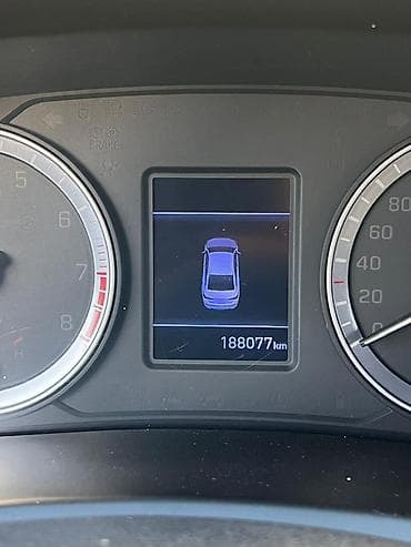 step: Hyundai Sonata: 2020 г., 2 л, Автомат, Газ, Седан — 7