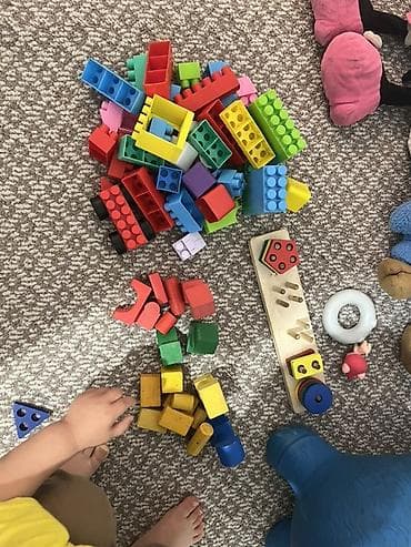 развивающие игрушки для детей 4 лет: Большой набор детских игрушек Состав: - Крупные пластиковые — 4