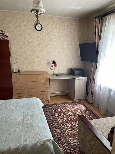 Недвижимость: Продаю два дома на одном участке 8 соток. Ул.Коллекторная, недалеко от — 9