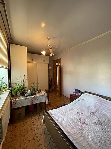 мини гараж: 3 комнаты, 67 м², Пишпек Сталинка, 2 этаж, Косметический ремонт — 4