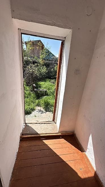 продаю гостинку: Комната с небольшим кухонным уголком - Отдельная светлая комната с — 6