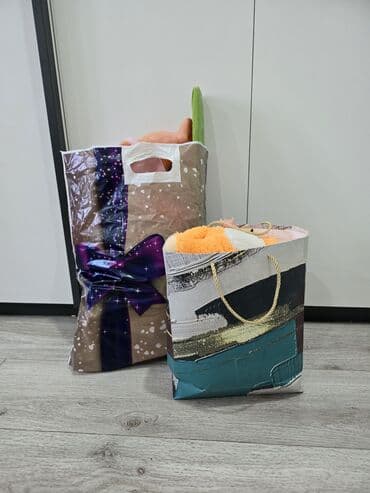 игрушка с пледом внутри: Продаю 2 пакета игрушек для девочки. Куклы LOL, киндеры, пупсы — 9