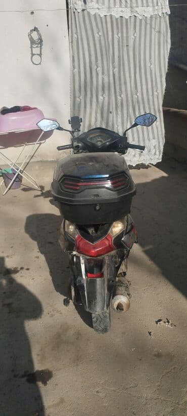 скутеры новый: Тип скутера 125 куб. см, Бензин, Б/у — 3