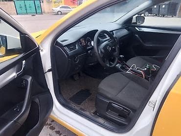 ml 163: Skoda Octavia: 2015 г., 1.6 л, Типтроник, Газ, Лифтбек — 8