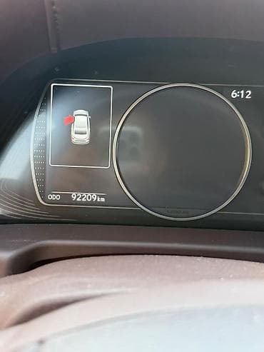 гибрид лабо: Lexus ES: 2020 г., Гибрид — 8