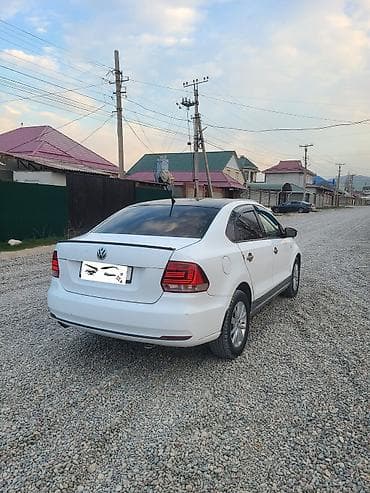 фольс: Volkswagen Polo: 2016 г., 1.6 л, Автомат, Бензин, Седан — 5