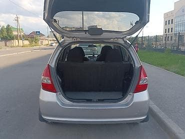 Honda Fit: 2002 г., 1.3 л, Автомат, Бензин, Хэтчбэк — 7